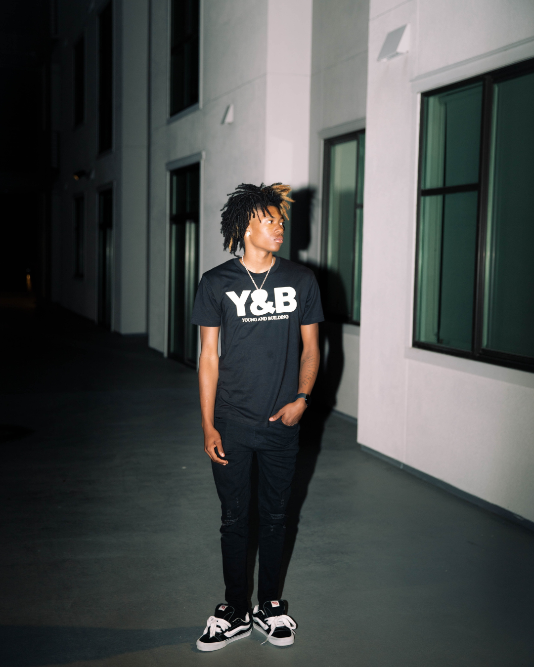 Discover elevated comfort and style with the YNG & BLDN ARCH Premium Tees / T-shirts by Young and Building. Elevate your wardrobe with this high-quality, fashion-forward piece designed for the modern hustler. Upgrade your fashion game with the premium shirts in our traditional black and white colorways